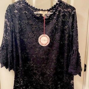 Umgee Lace blouse size Medium